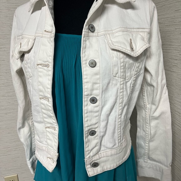 Calvin Klein cropped denim jean jacket size Small - Picture 2 of 12